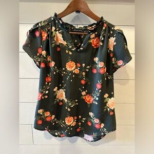 Hawthorne 41 Women’s Dark Green Floral Short Sleeve Blouse- size small